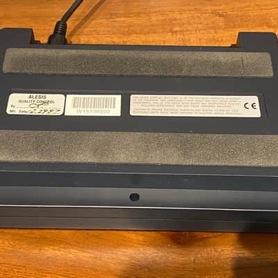 Alesis Wedge Desktop Master Reverb black image 4