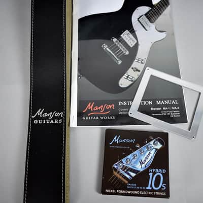 Manson Mb-1 Matt Bellamy Replica 2016 Red Glitter w/ Gig Bag and Accessories image 11