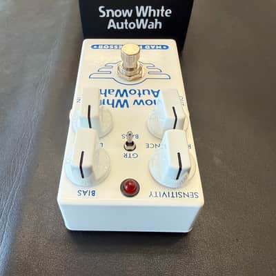 Mad Professor Snow White Auto Wah with Guitar/Bass Switch. New! image 6