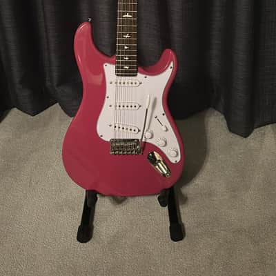 PRS SE Silver - Dragonfruit - w/gig bag image 1