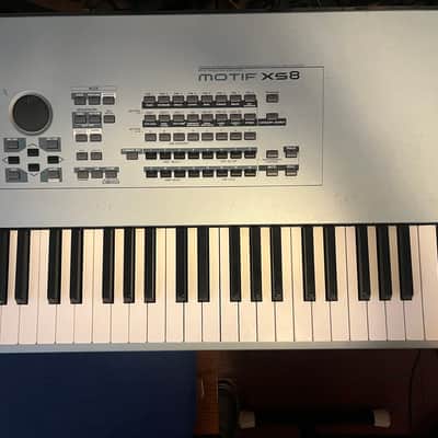 Yamaha Motif XS8 88 key synthesizer/workstation 2010 - Blue image 8