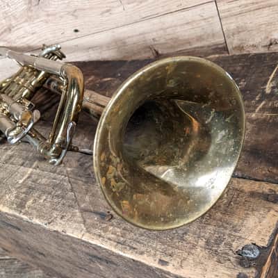 Buescher Aristocrat Model 207 Bb Trumpet 50's era needs work image 10