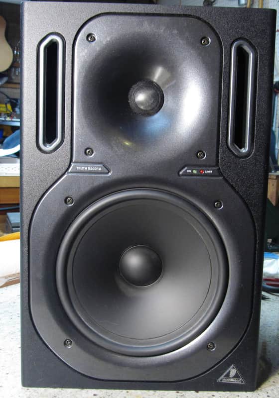 Behringer Truth B2031A 8.75