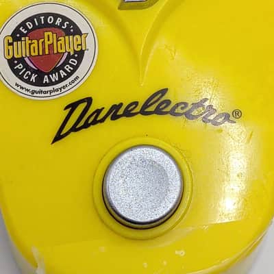 Danelectro Tuna Melt Tremolo 2010s - Yellow image 4