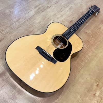 Martin Standard Series 000-18 Acoustic Guitar (2025 Version) image 9