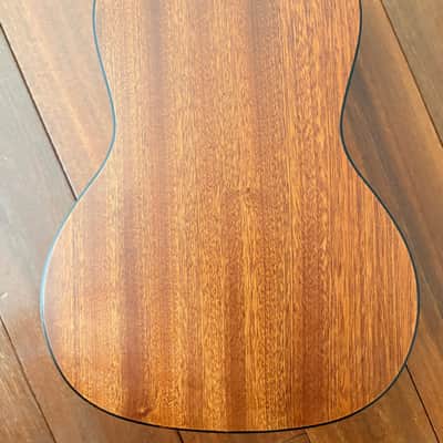 Islander MSC-4 Deluxe Concert Ukulele Satin Natural, Solid Mahogany, Excellent image 5