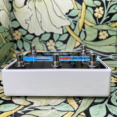 Electro-Harmonix 45000 Multi-Track Looping Recorder - Used image 8