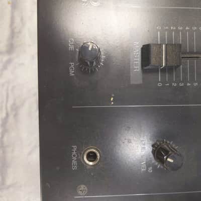 Radio Shack 32-3012 3 Channel Stereo DJ Mixer image 9