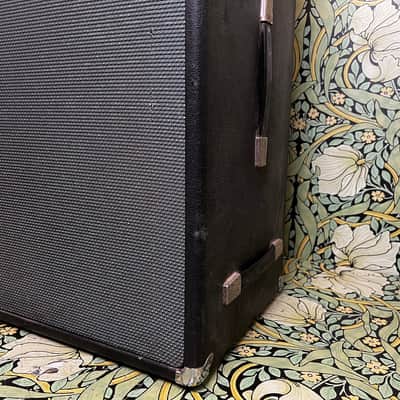 Ampeg V4 4x12 Amp Cabinet image 4