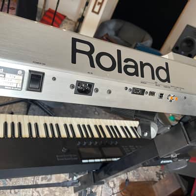 Roland Fantom-G6 61-Key Workstation Keyboard 2008 - 2012 - Silver image 5