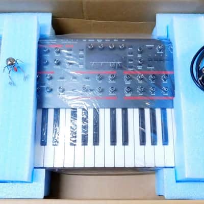 DSI Dave Smith Sequential Pro-2 Synthesizer + OVP + Top Zustand + 1,5J Garantie image 2