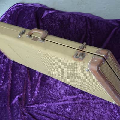 Fender Stratocaster Telecaster 1950s style vintage tweed case made in USA*cool hard case with a real vintage vibe to it*heavily used but still goin' strong after many years on the road*perfect fit for your old Strat/Telly image 14