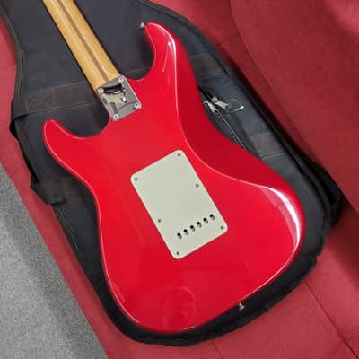 Fender California Stratocaster with Maple Fretboard with Gigbag 1997 - Candy Apple Red image 15