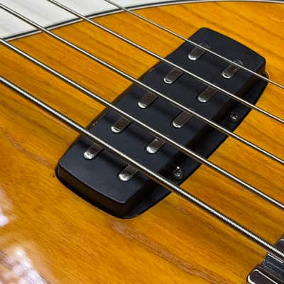 Fender American Deluxe Dimension Bass V Violin Burst image 7