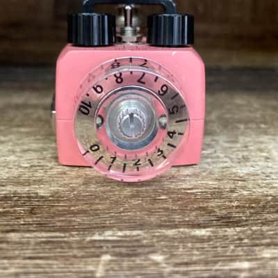 Hotone Skyline Krush Bitcrusher/Sample Rate Reducer 2010s - Pink image 4