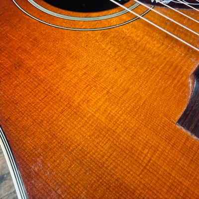 Gibson hummingbird 2003 - Burst image 7
