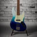 Fender B-Stock Player Plus Jazz Bass® - Belair Blue