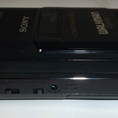 1989 Sony WM-AF48 Walkman Portable Cassette Auto Reverse Player With Sony MDR-010 Headphones Powered By 2-AA Fully Serviced New Belts, New Foams + Extra 12-23-2025 Excellent. Better Grab This One! #783 image 4