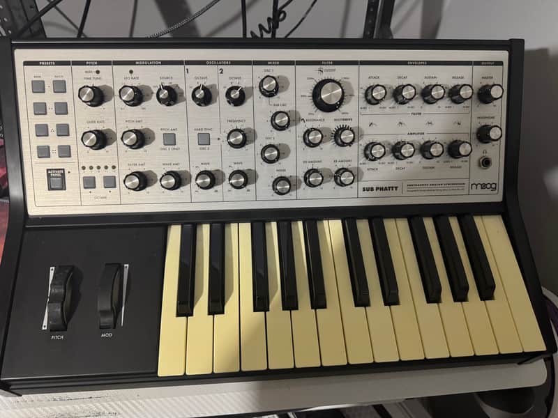 Moog Sub Phatty 2010s - Black image 1