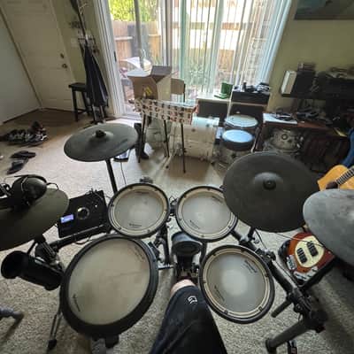 Roland TD-17KV-S W/Pearl Throne & Hi-Hat Stand Vic Firth Headphones image 3