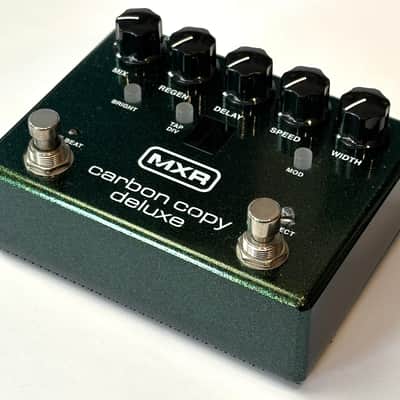 MXR M292 Carbon Copy Deluxe Analog Delay 2017 - Present - Green image 2