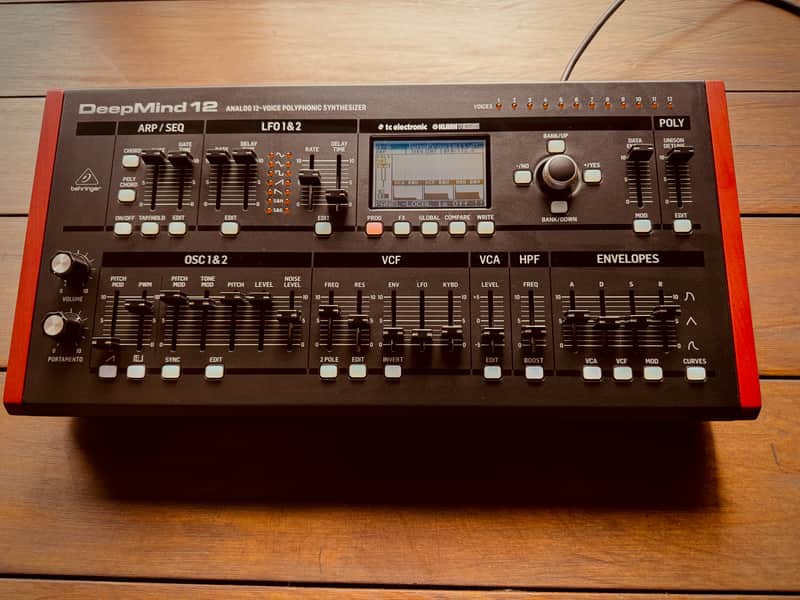 Behringer DeepMind 12D Desktop 12-Voice Polyphonic Analog Synth