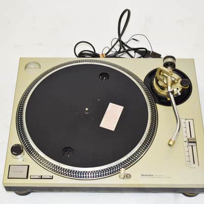 Technics SL-1200MK2 Direct Drive Turntable w/ Odyssey Road Case image 2