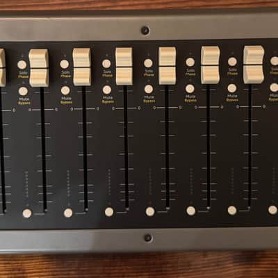 Softube Console 1 Fader USB DAW Control Surface 2019 - Gray image 1