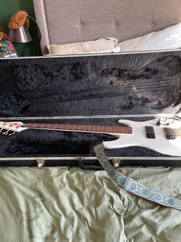 Peavey Dyna Bass 1987 White and Gold image 1