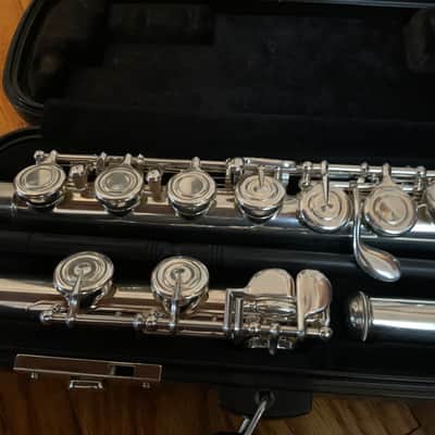 Yamaha Advantage Flute-Clean, Serviced, Very Nice image 2