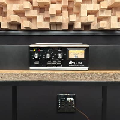 dbx 161 Compressor / Limiter. DBX161. Same as DBX160 VU 160. Rack ears. Great! image 4
