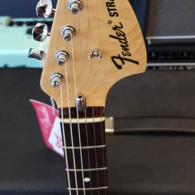 Fender American Vintage '70s Stratocaster 3 tone sunburst Rosewood Fretboard 2005 (Video attached) image 7