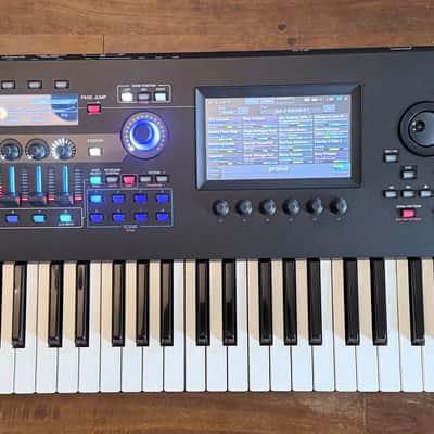 Yamaha Montage M6 61-Key Synth | Excellent Condition