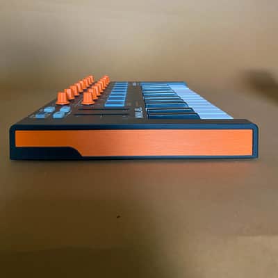 Arturia MiniLab MkII Orange Edition 25-Key MIDI Controller 2020's - Present - Orange Edition image 4