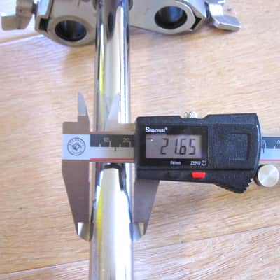 Yamaha 3-hole Receiver Tom Mount Post Vintage image 8
