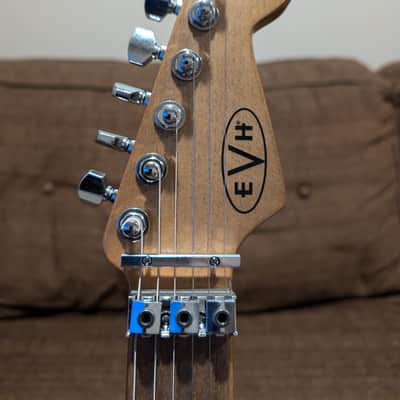 EVH Striped Series Frankie 2020 - Present - Red / White / Black Stripes Relic image 2