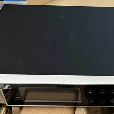 Sennheiser Evolution Wireless Digital Lavalier Set EW-D ME4 (R4-9) image 8