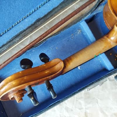 Lewis Model 125 sized 4/4 violin. Germany, Very Good Condition, w/ Case & Bow image 4