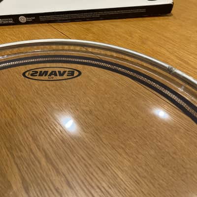 Evan’s 16” EC2 Clear Drum Head TT16EC2S image 6
