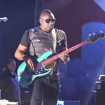 Fender Jazz Bass Custom Shop (Ex Andrew Levy) - Lake Placid Blue image 7