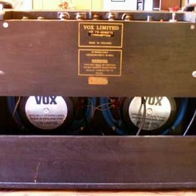 VOX V15 2x10" All Tube Combo Amp Super Sound AC15 similar image 2