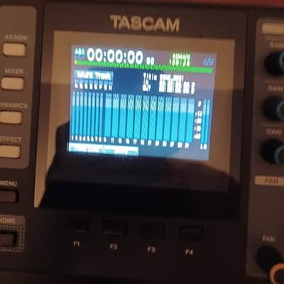 TASCAM DP-32SD Mint image 2