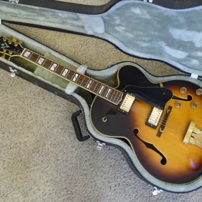 Beautiful Washburn J6 1980's Vintage Sunburst - Hollowbody with HSC image 1