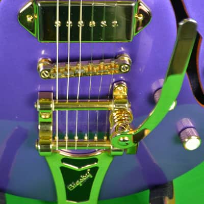 Epiphone Wildkat Royale Limited Edition, Professional Custom Finish, Chameleon Purple/Blue image 4