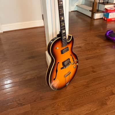 Epiphone Sorrento E452T 1960 - 1969 - Sunburst image 2