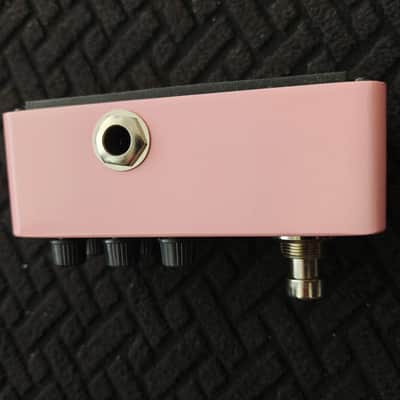 Mooer D7 Delay 2020 - Pink image 2