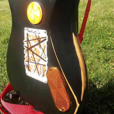 Lehara Tribute Partscaster Kramer body 1988 - Hand Relic image 7