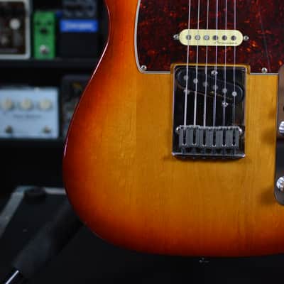 Fender Player Plus Nashville Telecaster with Pau Ferro Fretboard 2023 - Present - Sienna Sunburst image 7