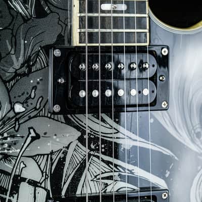 2010 Hagström Ultra Swede Absolut Vodka Rock Edition Ltd. by Nina Volmer image 6