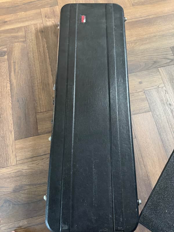 Gator GC-BASS Deluxe Molded Electric Bass Case 2010s - Black image 1